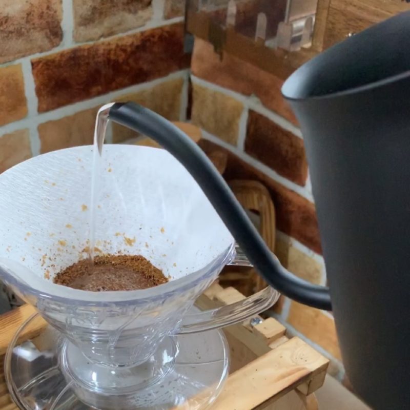 浅煎りコーヒーの淹れ方を詳しく分かりやすく！【豆の量・挽き方・温度など】